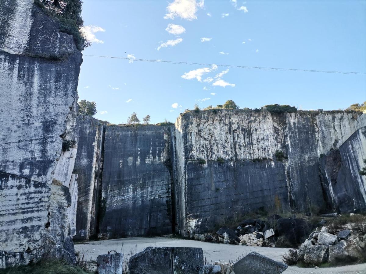 Cave With Free Parking Apartman Póla Kültér fotó