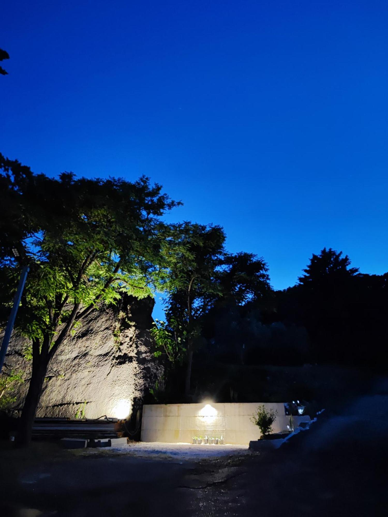 Cave With Free Parking Apartman Póla Kültér fotó