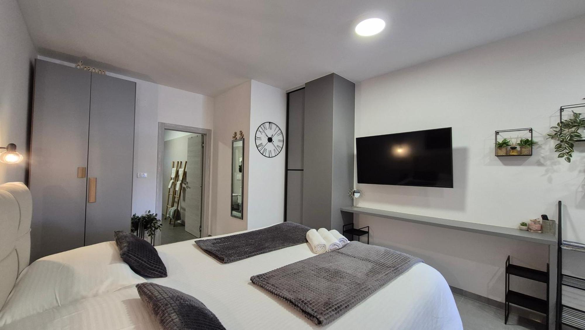 Cave With Free Parking Apartman Póla Kültér fotó